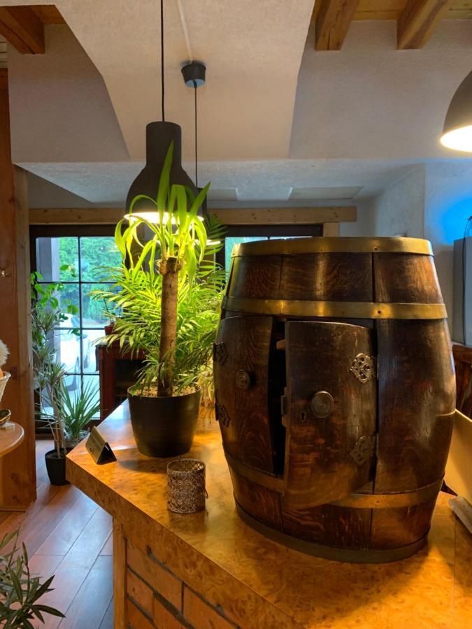 Hotel Tyrol I Restauracja Zycie Gruzji Osielsko Екстер'єр фото