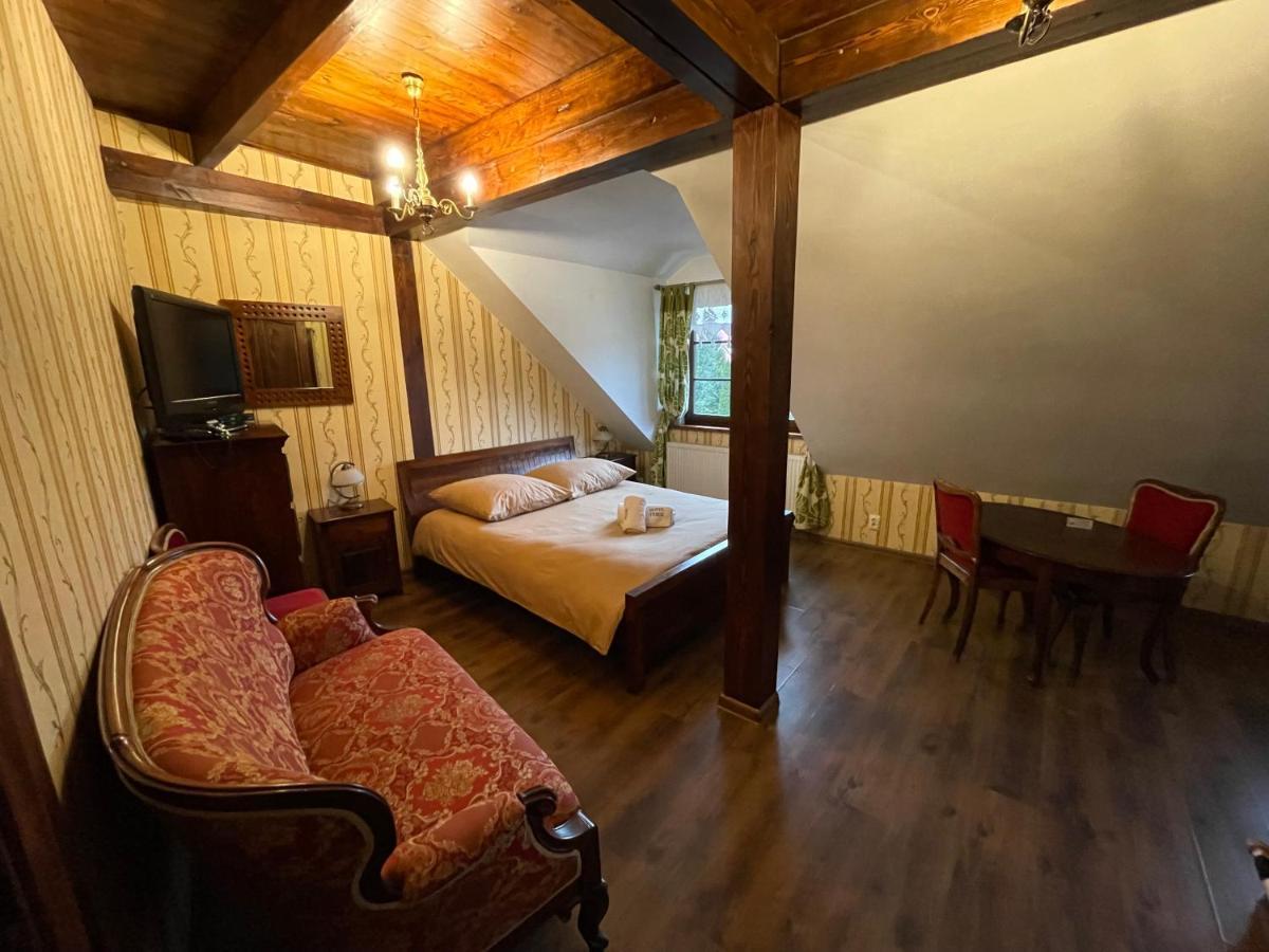 Hotel Tyrol I Restauracja Zycie Gruzji Osielsko Екстер'єр фото