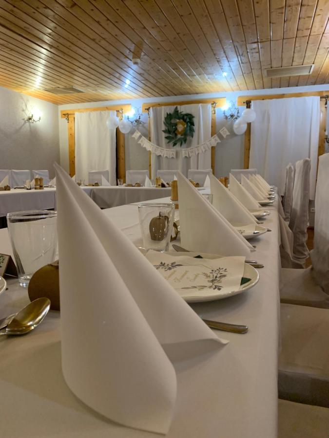 Hotel Tyrol I Restauracja Zycie Gruzji Osielsko Екстер'єр фото