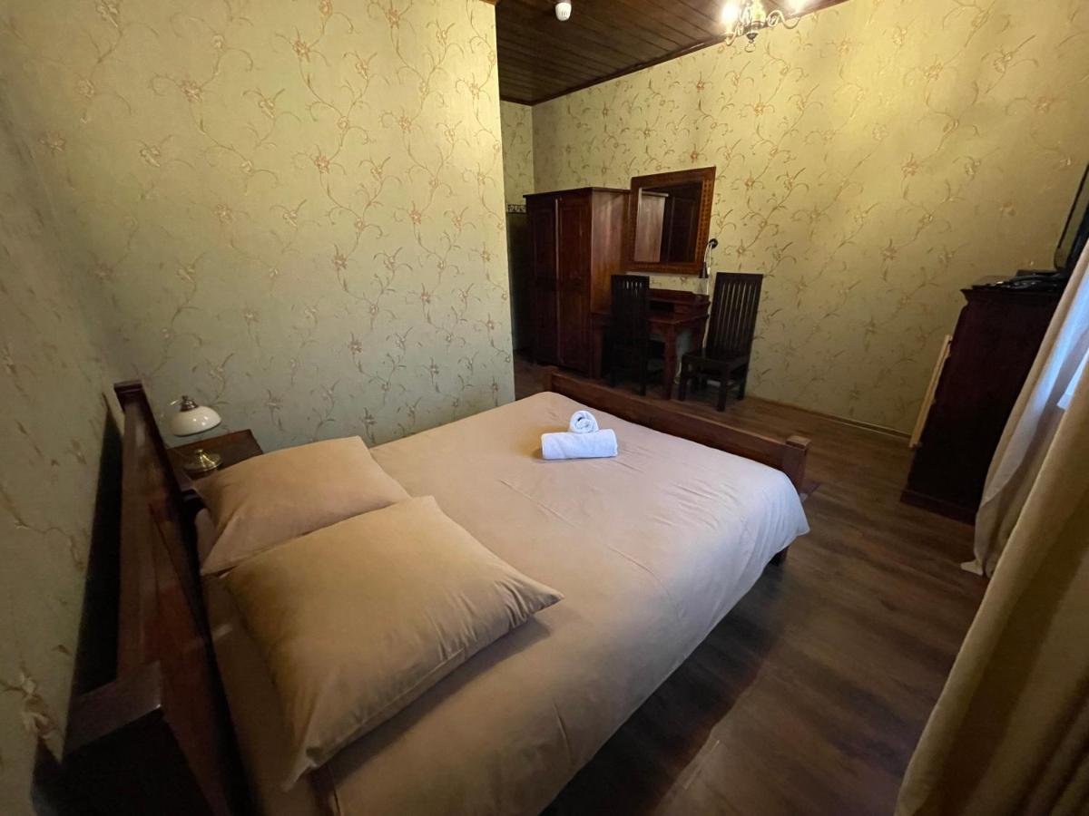 Hotel Tyrol I Restauracja Zycie Gruzji Osielsko Екстер'єр фото